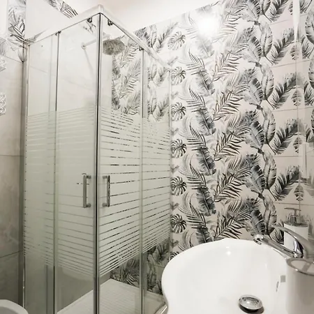 住宿加早餐酒店 Mufasa Room's 卡斯特拉玛雷帝斯达比亚